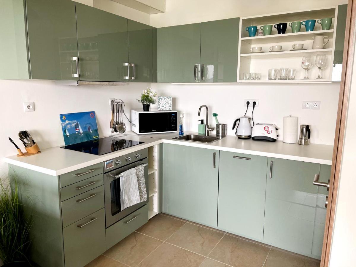 Vizpart Honved Apartman Balatonlelle Exterior foto