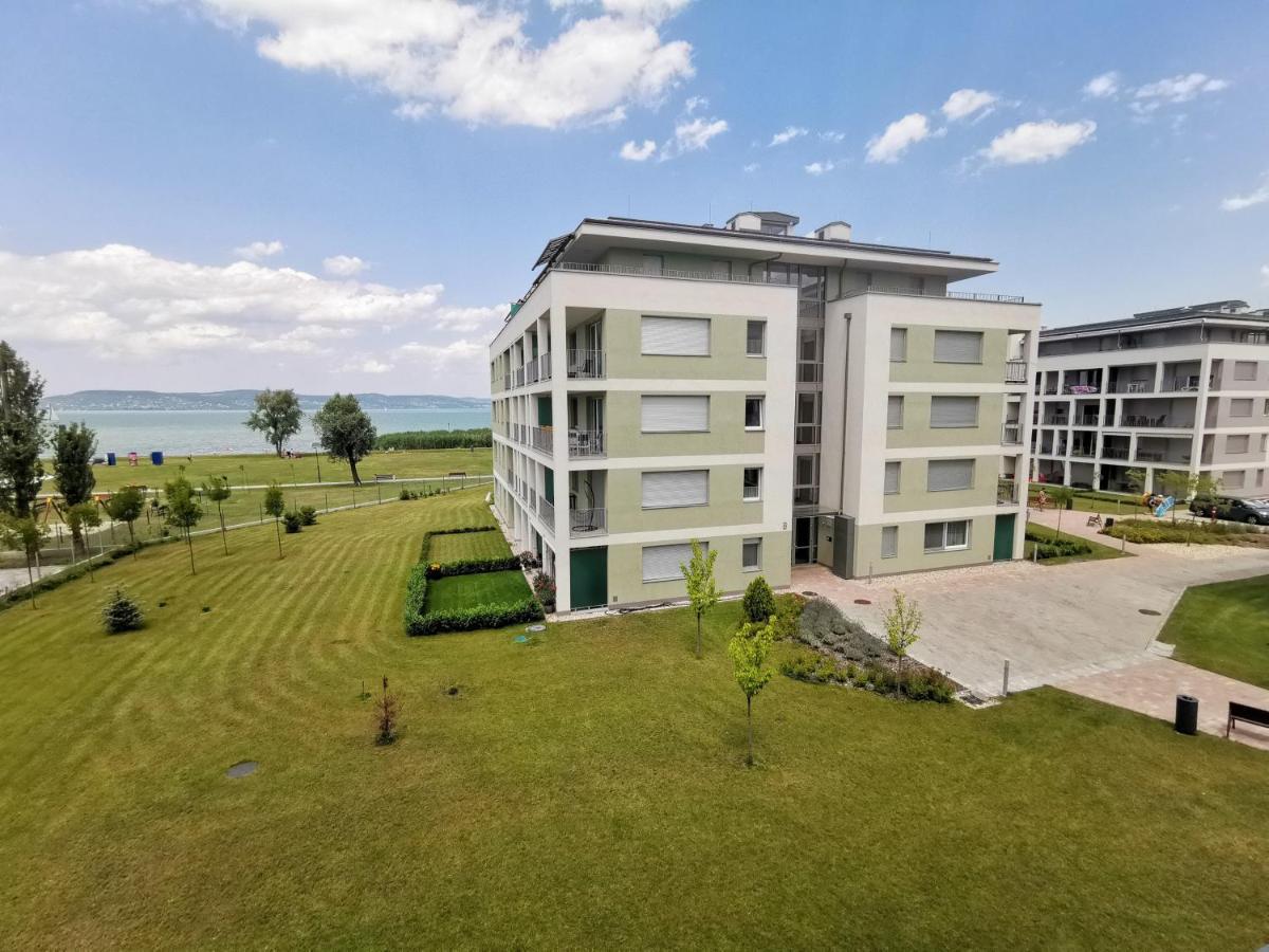 Vizpart Honved Apartman Balatonlelle Exterior foto