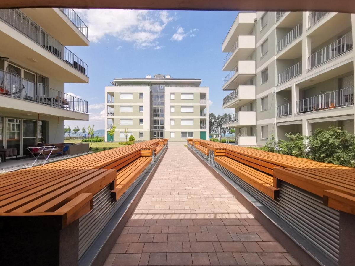 Vizpart Honved Apartman Balatonlelle Exterior foto